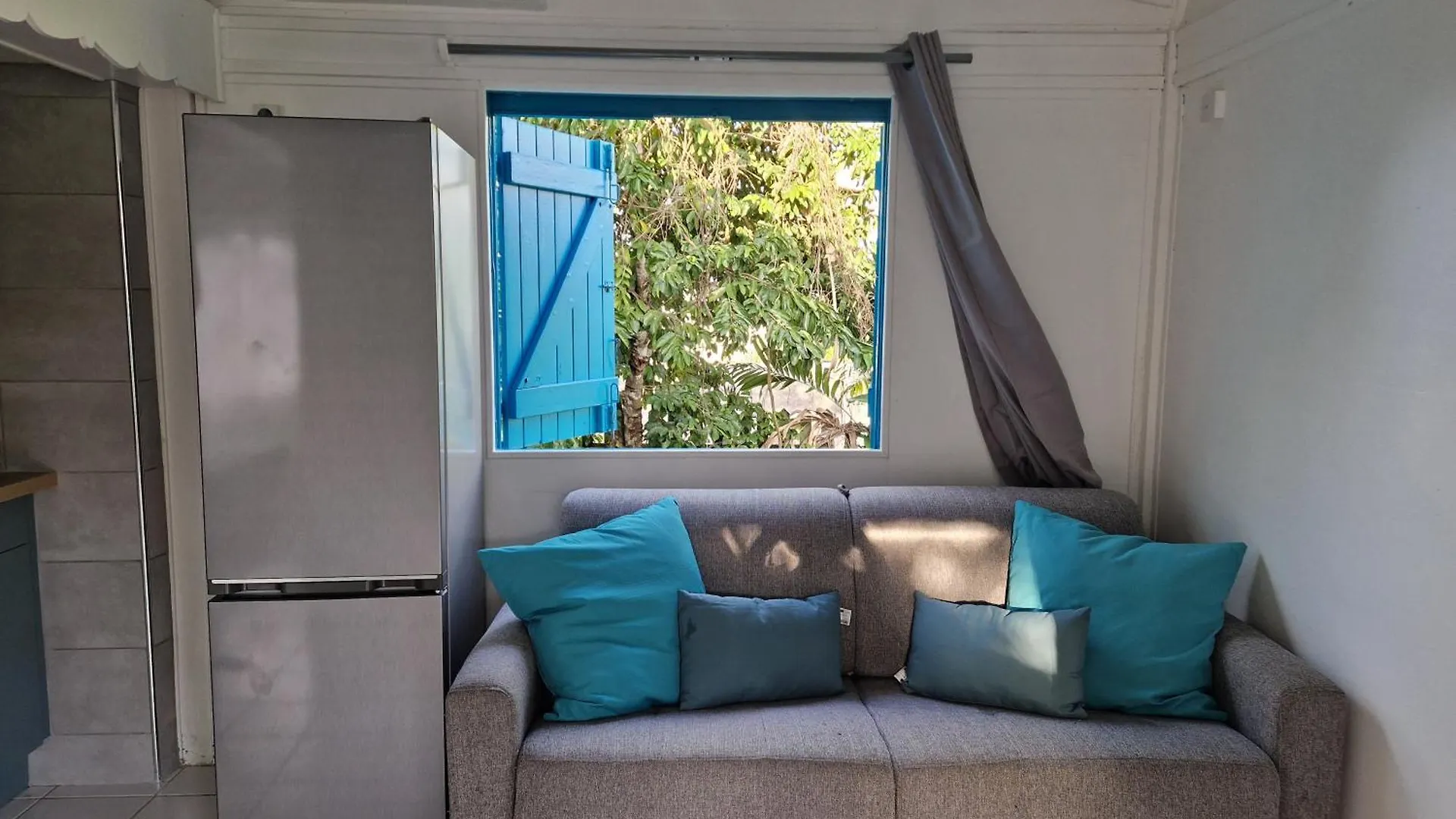 Semesterbostad Cozy Bungalow Sainte-Rose
